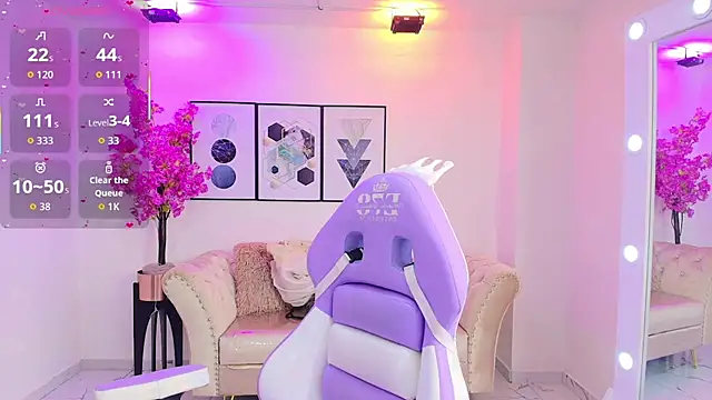 Isa reel online show from November 27, 2025, 7:36 pm