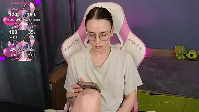 Snapshot of Sweet_frosti chatting on July 4, 2026, 3:35 am Sweet frosti online show from July 4, 2026, 3:35 am