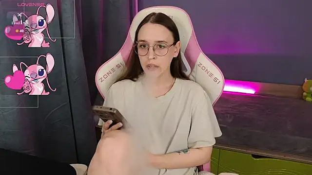 Snapshot of Sweet_frosti chatting on June 29, 2026, 3:46 am Sweet frosti online show from June 29, 2026, 3:46 am