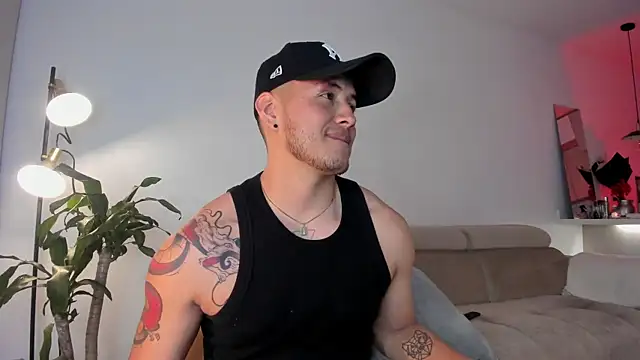 Chriskyle  online show from March 11, 2025, 5:13 am