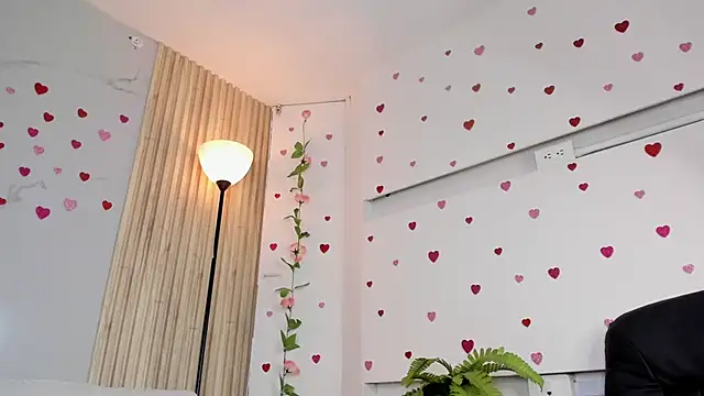 AdammClark1 online show from February 19, 2025, 12:03 am