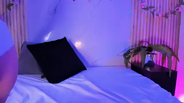 AdammClark1 online show from September 17, 2025, 9:39 pm