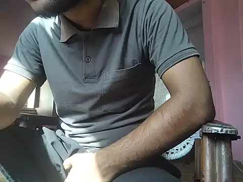 damsexy4 online show from April 23, 2026, 3:24 am