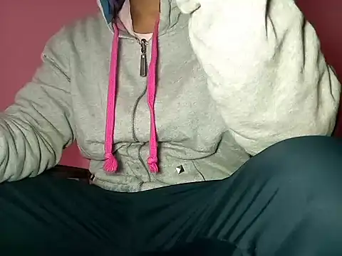 damsexy4 online show from February 8, 2025, 2:26 am