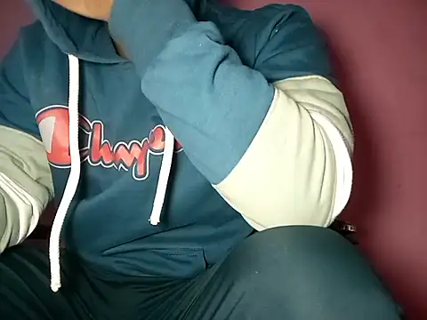 damsexy4 online show from January 1, 2025, 9:49 am