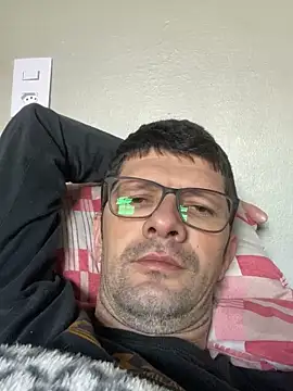 Juliano2289 online show from May 13, 2026, 7:54 pm