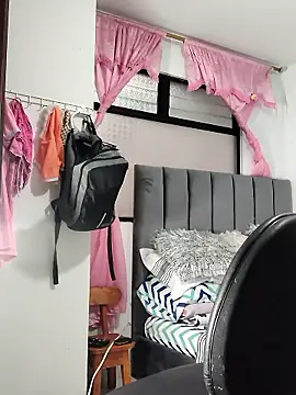 CurvySara1 online show from January 14, 2026, 8:34 pm