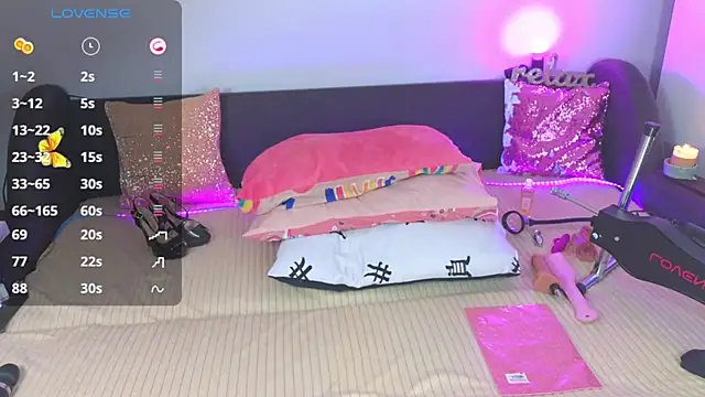 AlexaStoun online show from October 13, 2025, 1:56 pm