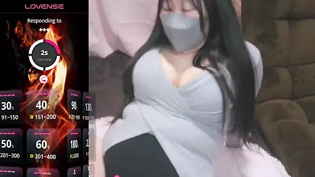 Snapshot of yuinyan3150 chatting on December 31, 2024, 3:34 am yuinyan3150 online show from December 31, 2024, 3:34 am