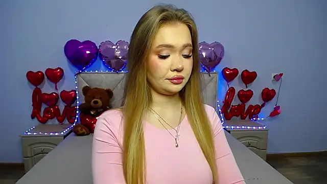 Snapshot of StacyYellig chatting on March 5, 2025, 8:10 pm StacyYellig online show from March 5, 2025, 8:10 pm