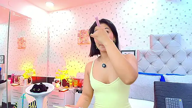 Snapshot of JulietaReyess chatting on May 25, 2026, 11:53 am JulietaReyess online show from May 25, 2026, 11:53 am