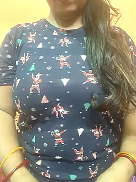 CUTE SOPHIA- online show from March 8, 2026, 8:45 pm