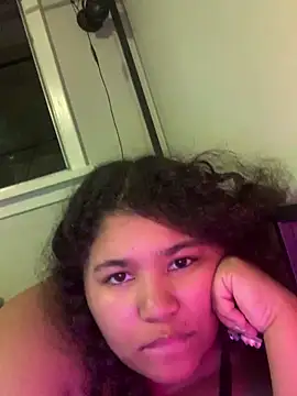 Snapshot of KittyLoroi chatting on October 18, 2025, 6:26 am KittyLoroi online show from October 18, 2025, 6:26 am