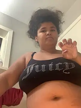 Snapshot of KittyLoroi chatting on October 23, 2025, 1:15 am KittyLoroi online show from October 23, 2025, 1:15 am