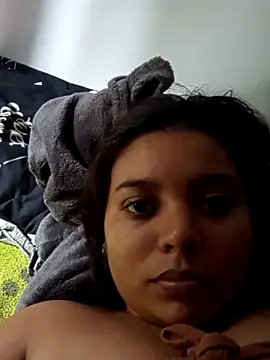 stefanie010 online show from April 5, 2026, 2:57 pm