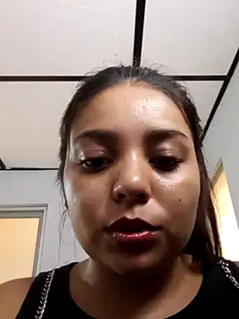 stefanie010 online show from March 3, 2026, 5:09 pm