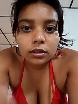 Snapshot of stefanie010 chatting on February 14, 2025, 3:36 pm stefanie010 online show from February 14, 2025, 3:36 pm