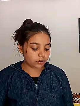 Snapshot of stefanie010 chatting on October 15, 2025, 5:10 pm stefanie010 online show from October 15, 2025, 5:10 pm