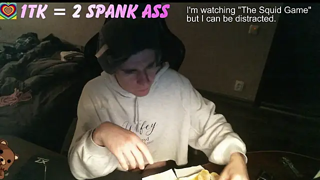 izilizi 23 online show from September 19, 2025, 6:01 pm