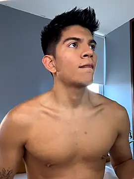 santiago 01 online show from October 30, 2025, 7:33 pm