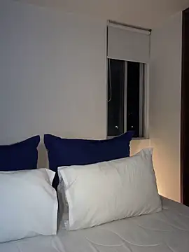 Snapshot of santiago_01 chatting on January 26, 2025, 12:47 am santiago 01 online show from January 26, 2025, 12:47 am
