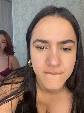 Bella Fior online show from December 18, 2025, 9:07 pm