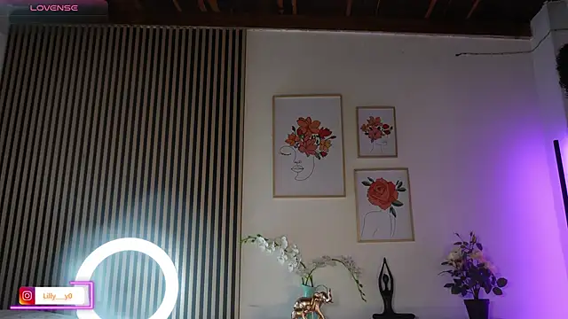 LillyDolls23 online show from March 20, 2026, 1:23 pm