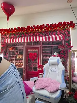 Snapshot of NaomiShimizu chatting on February 10, 2026, 9:03 pm NaomiShimizu online show from February 10, 2026, 9:03 pm