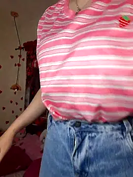 Snapshot of NaomiShimizu chatting on February 26, 2026, 8:31 pm NaomiShimizu online show from February 26, 2026, 8:31 pm