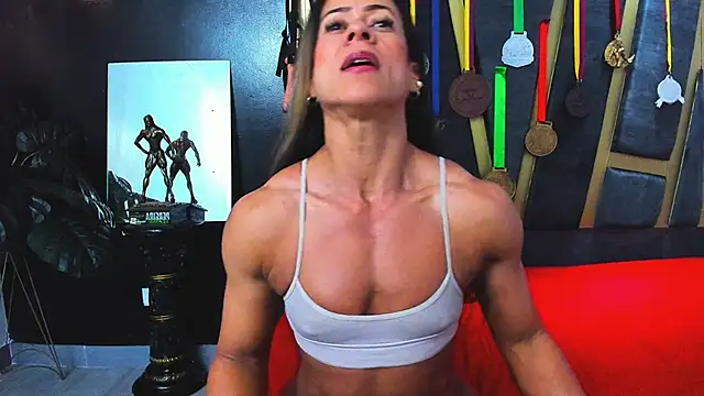 Khloe Rossich online show from February 6, 2026, 5:53 pm