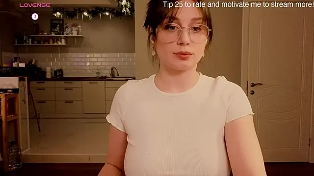 moon deity  online show from March 25, 2026, 6:40 pm