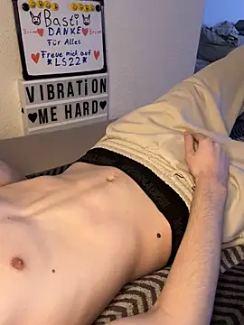 secret dream415 online show from March 9, 2025, 7:37 pm