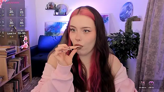 CoralineKeyns online show from April 2, 2026, 5:36 am