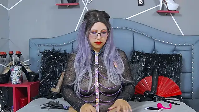 Snapshot of Evangeline chatting on February 17, 2025, 11:11 pm Evangeline online show from February 17, 2025, 11:11 pm