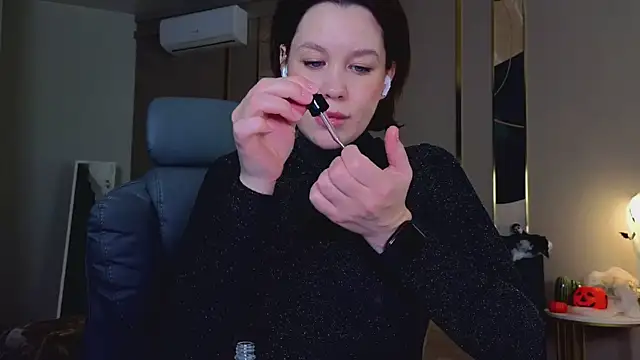 katy  moonj online show from October 30, 2025, 1:04 am