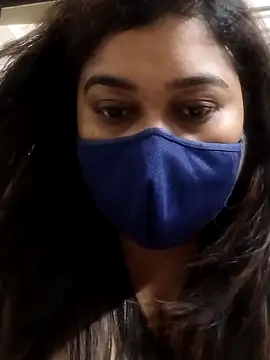 indianlisa5 online show from June 10, 2026, 8:32 pm