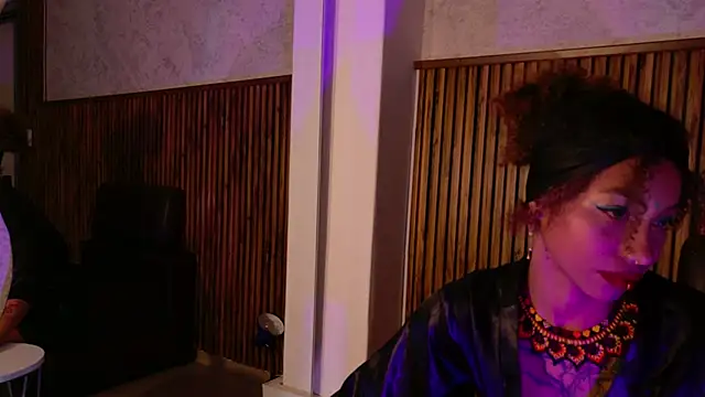 daiana curly online show from October 19, 2025, 6:43 pm