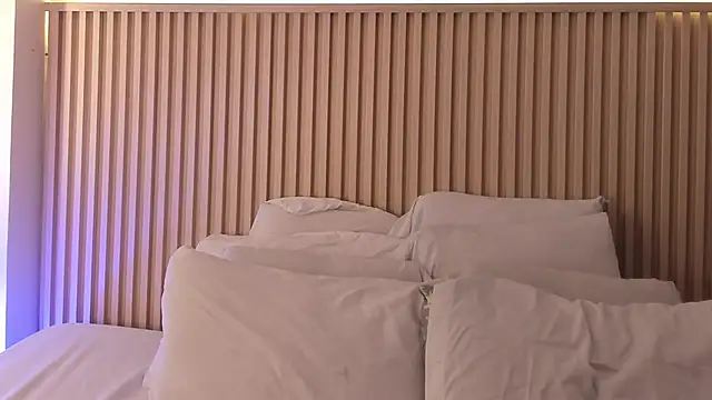 daiana curly online show from October 13, 2025, 8:10 pm