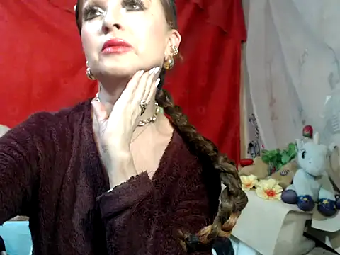 hottieperla online show from November 4, 2025, 7:17 pm