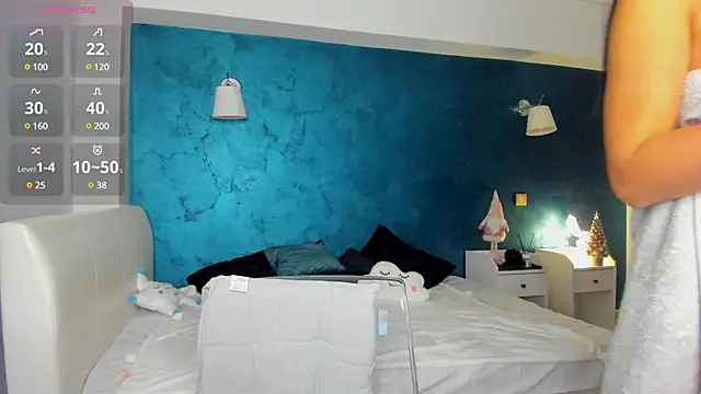 Awesome Jolie online show from December 24, 2024, 5:44 pm