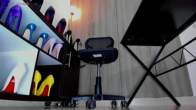 Vero Starxx online show from November 6, 2025, 9:30 pm