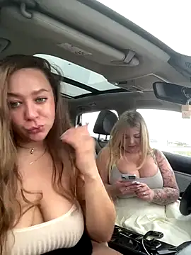 AurorHarris online show from December 3, 2024, 10:56 am