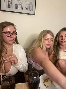 AurorHarris online show from December 12, 2024, 5:15 pm