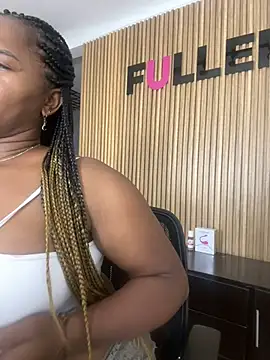 Snapshot of AliciaMiilf chatting on March 18, 2025, 7:01 pm AliciaMiilf online show from March 18, 2025, 7:01 pm