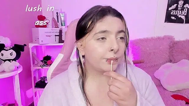 Sachi Meow online show from February 16, 2026, 7:12 pm