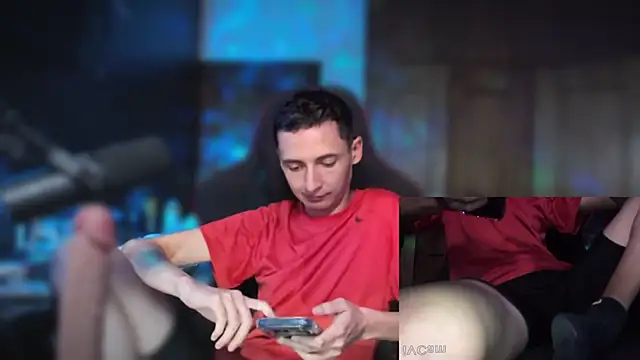 XxEnderxX online show from February 13, 2026, 2:55 am