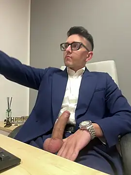 masterboss  online show from March 10, 2026, 12:42 pm