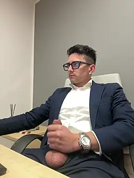 masterboss  online show from March 19, 2026, 1:11 pm