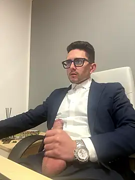 masterboss  online show from January 9, 2026, 12:45 pm