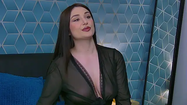 KassieWeins online show from June 14, 2026, 6:53 pm